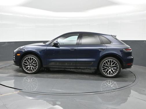 Night Blue Metallic 2020 Porsche Macan S