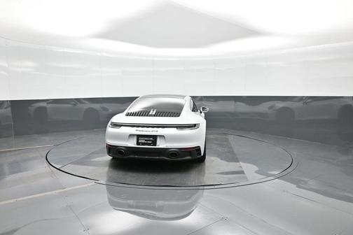 2022 Porsche 911 Carrera GTS