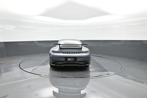 2025 Porsche 911 Carrera