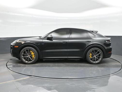 2025 Porsche Cayenne Turbo GT