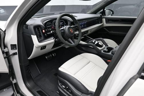 Chalk 2026 Porsche Cayenne GTS