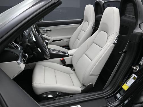 2025 Porsche 718 Boxster GTS 4.0