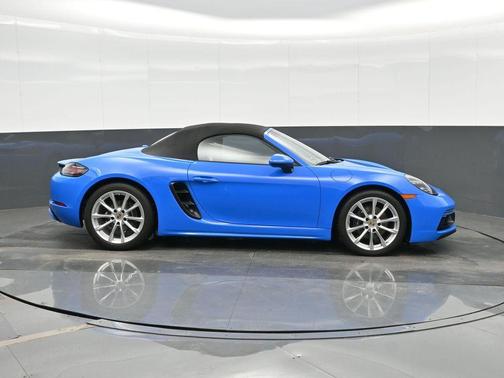 2025 Porsche 718 Boxster 