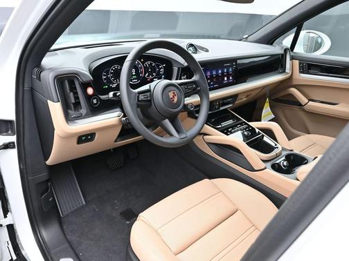 2026 Porsche Cayenne AWD