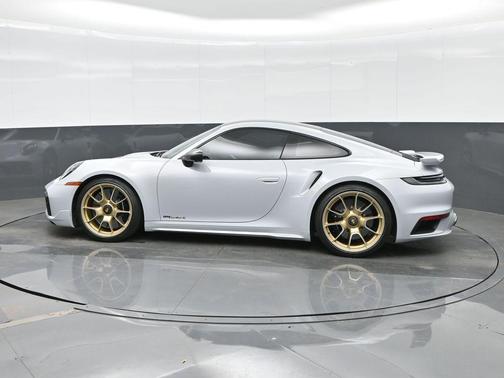 2025 Porsche 911 Turbo S