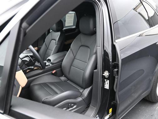 2024 Porsche Cayenne S