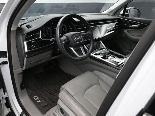 2023 Audi Q7 55 Prestige