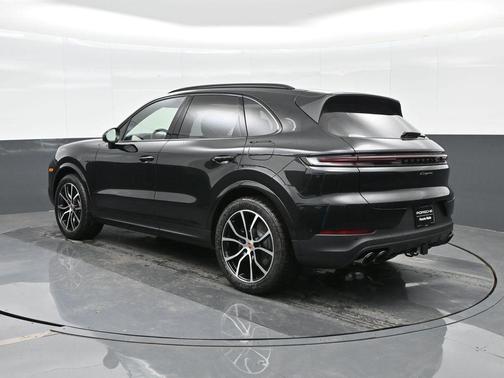 2026 Porsche Cayenne AWD