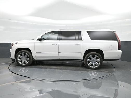 2020 Cadillac Escalade ESV Premium Luxury