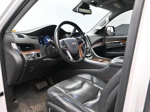 2020 Cadillac Escalade ESV Premium Luxury