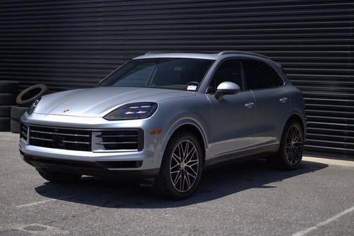 2024 Porsche Cayenne Base