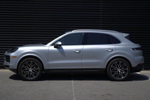 2024 Porsche Cayenne Base