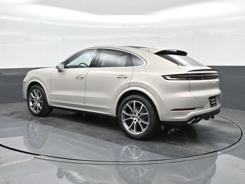 2026 Porsche Cayenne AWD