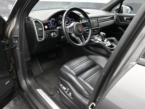 2020 Porsche Cayenne AWD