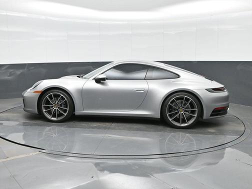 2023 Porsche 911 Carrera