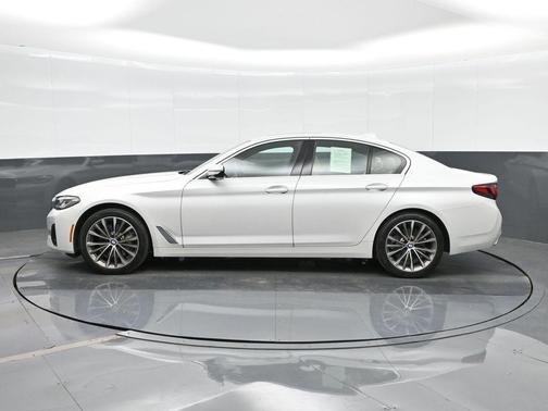 2022 BMW 530 i xDrive
