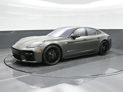 2026 Porsche Panamera GTS