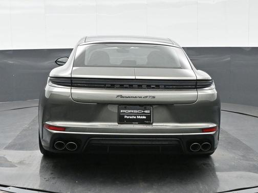 2026 Porsche Panamera GTS