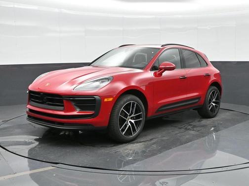 2025 Porsche Macan T