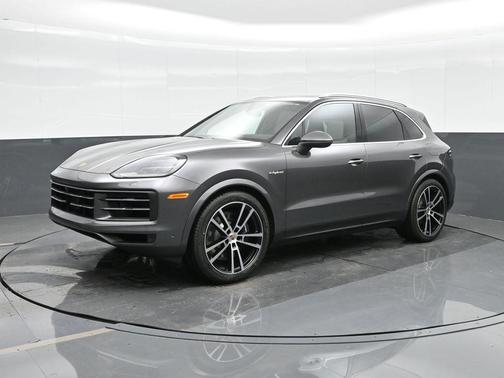 2026 Porsche Cayenne AWD