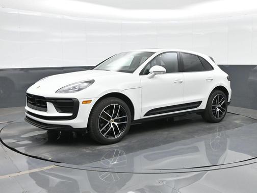 White 2023 Porsche Macan
