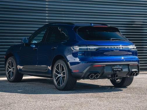 2026 Porsche Macan Base