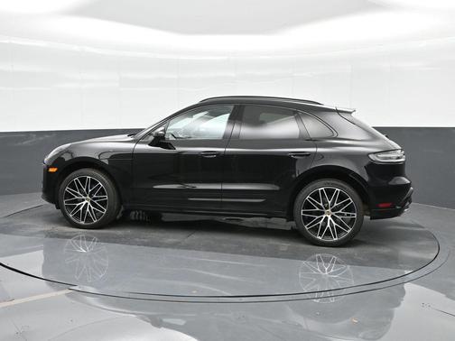 2024 Porsche Macan 
