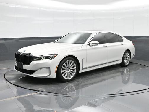 2020 BMW 740 i