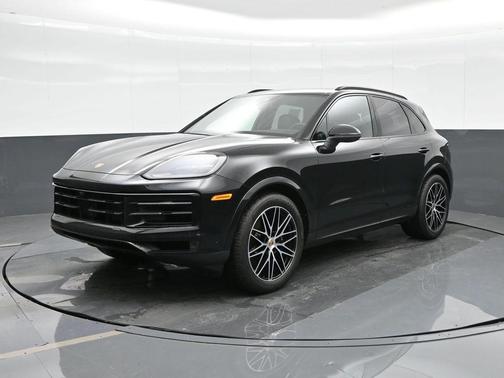 2025 Porsche Cayenne Base