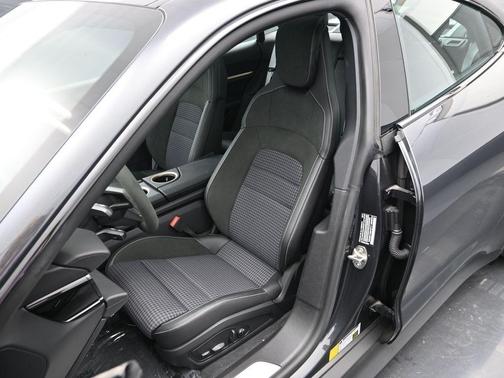 2025 Porsche Taycan 4S