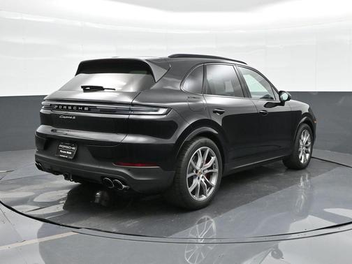 2024 Porsche Cayenne S