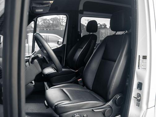 2024 Mercedes-Benz Sprinter 2500 144 WB