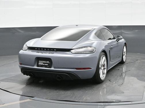 2024 Porsche 718 Cayman GTS 4.0