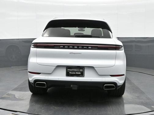 2025 Porsche Cayenne Base