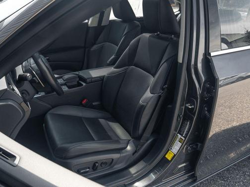 2022 Lexus ES 350 Base