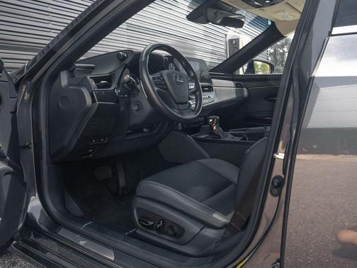 2022 Lexus ES 350 Base
