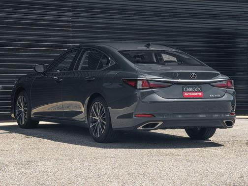 2022 Lexus ES 350 Base
