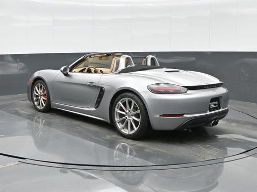 GT Silver Metallic 2017 Porsche 718 Boxster S