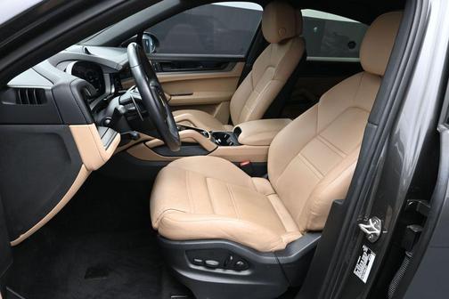 Quartzite Grey Metallic 2024 Porsche Cayenne S Coupe AWD