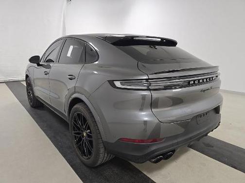 Quartzite Grey Metallic 2024 Porsche Cayenne S Coupe AWD