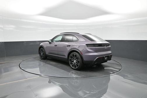 2024 Porsche Macan 4