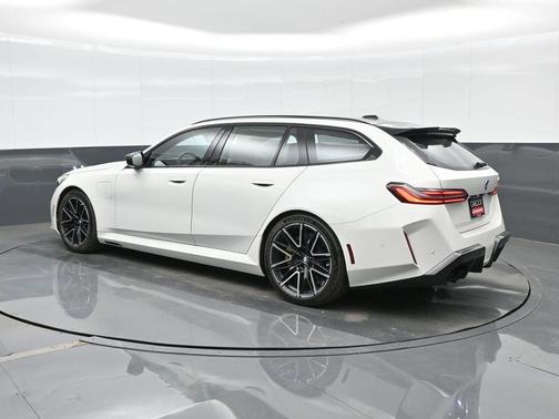 2025 BMW M5 Base