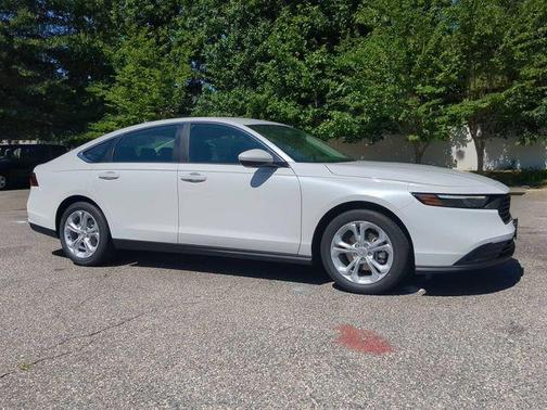 Platinum White Pearl 2026 Honda Accord LX 1.5T