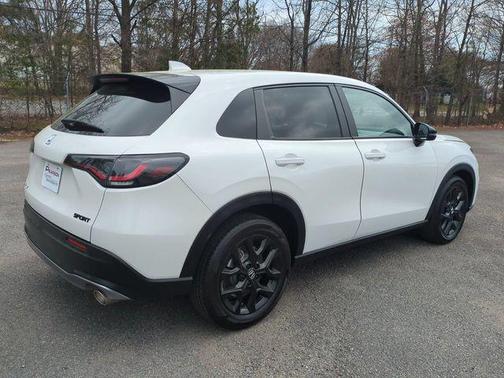 Platinum White Pearl 2025 Honda HR-V Sport