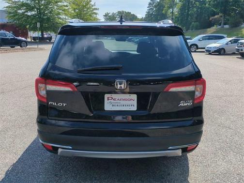 2022 Honda Pilot AWD Elite