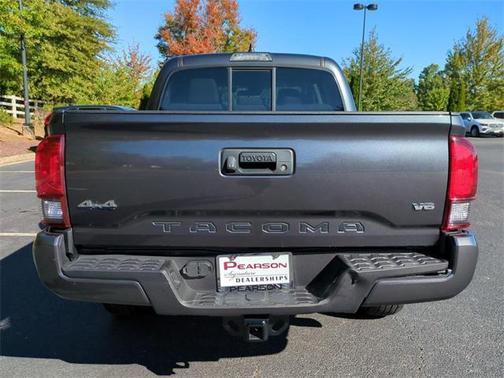 2022 Toyota Tacoma SR