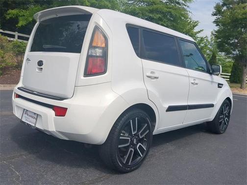 2011 Kia Soul +
