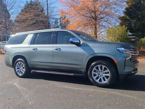 2023 Chevrolet Suburban Premier