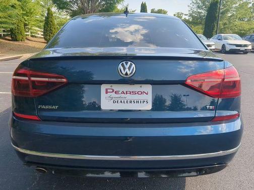 Blue Metallic 2018 Volkswagen Passat 2.0T R-Line