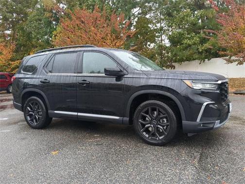 2025 Honda Pilot Touring 8-Passenger